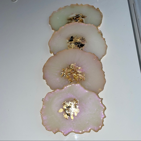 HANDMADE RESIN GEODE AGATE TRAY & COASTER SET HOLOGRAPHIC PINK AND GOLD - Picture 9 of 12